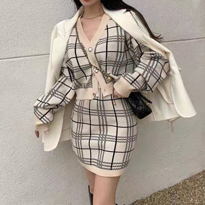 Women's Checkered Knitted Two-Piece Set Chic Long-Sleeve Sweater & Short Skirt Outfit