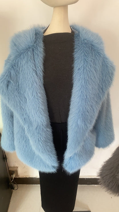 Women's Faux Fur Coat  Mid-Length Loose-Fit Winter Jacket with Lapel Collar